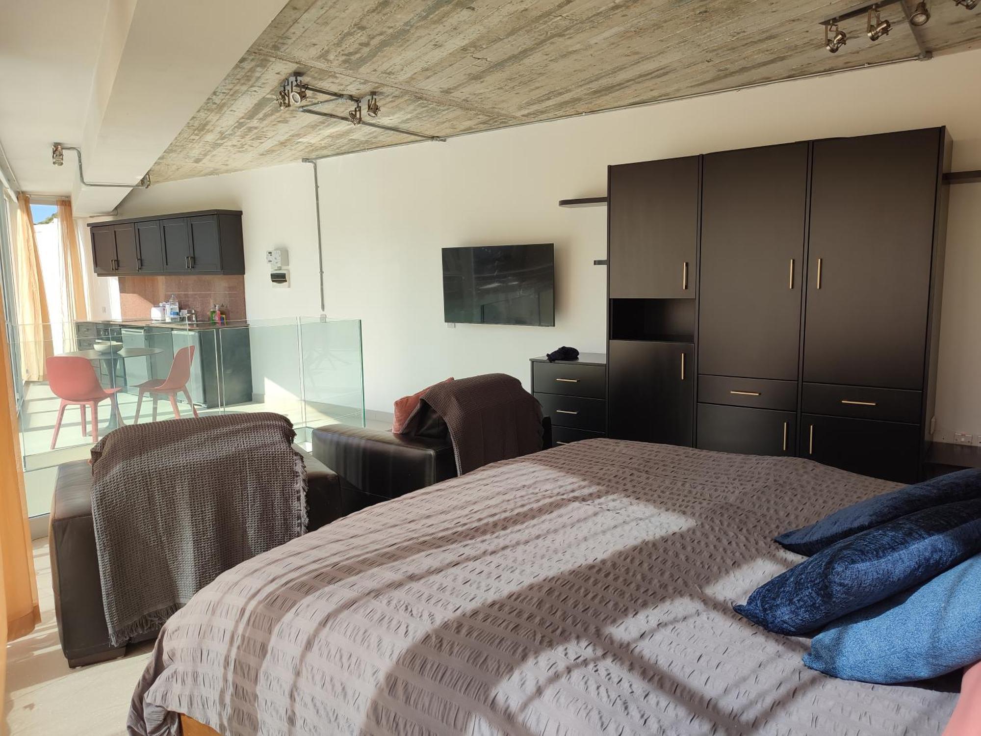 Xlendistays - Centrally Located Seafront Living Holiday Spaces In Ксленди Екстериор снимка